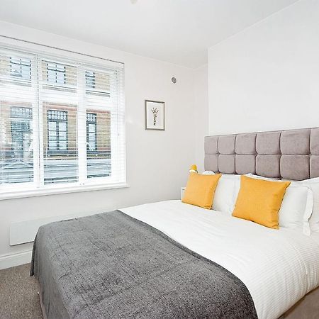 F2 Greek Street By City Living London Exterior photo